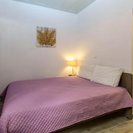 Emy's Studio Corfu شقة